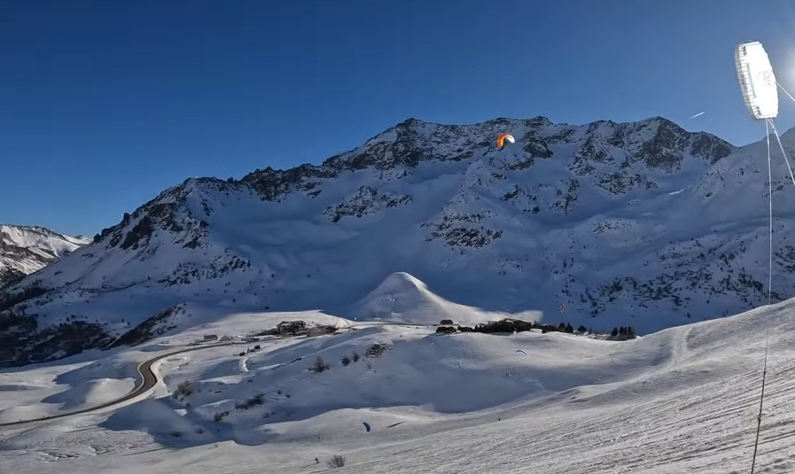 スノーカイトのメッカ フランス col du lautaret